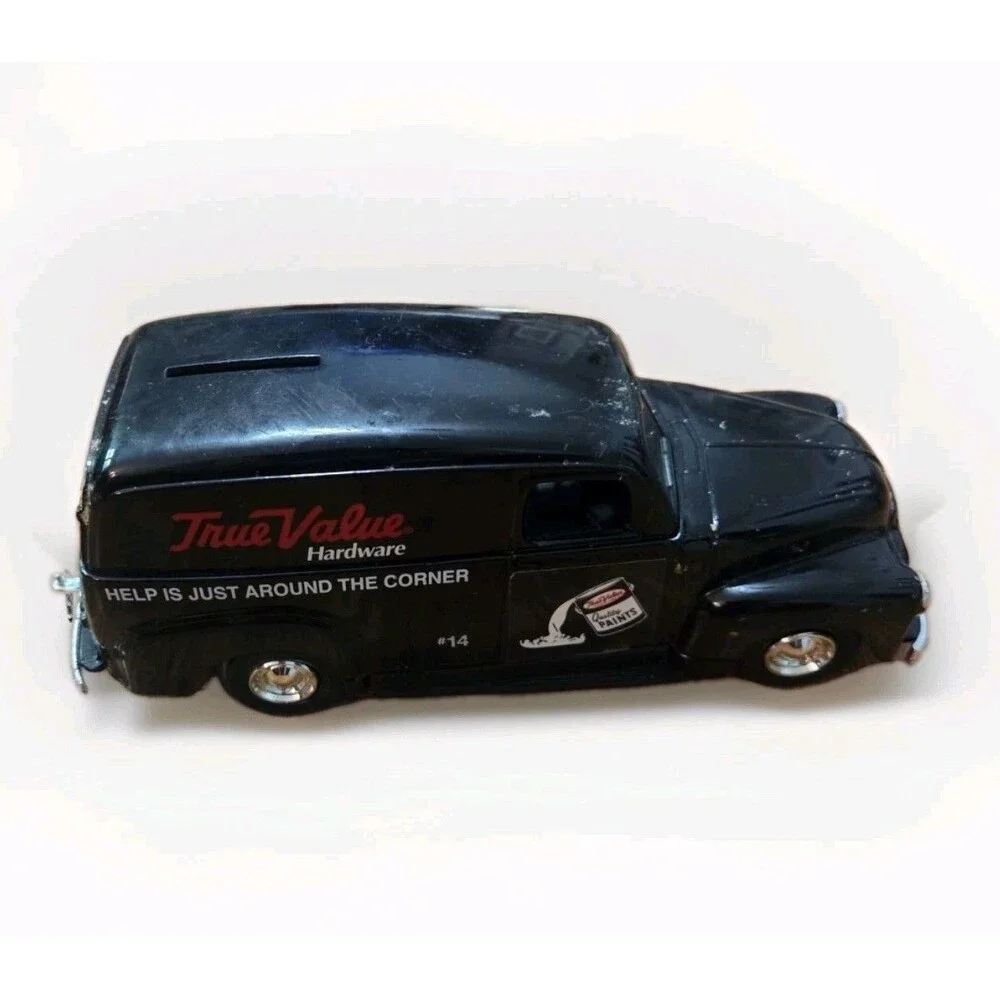 ERTL 1951 GMC Panel Van Coin Bank True Value Hardware 1:34 Diecast Advertising